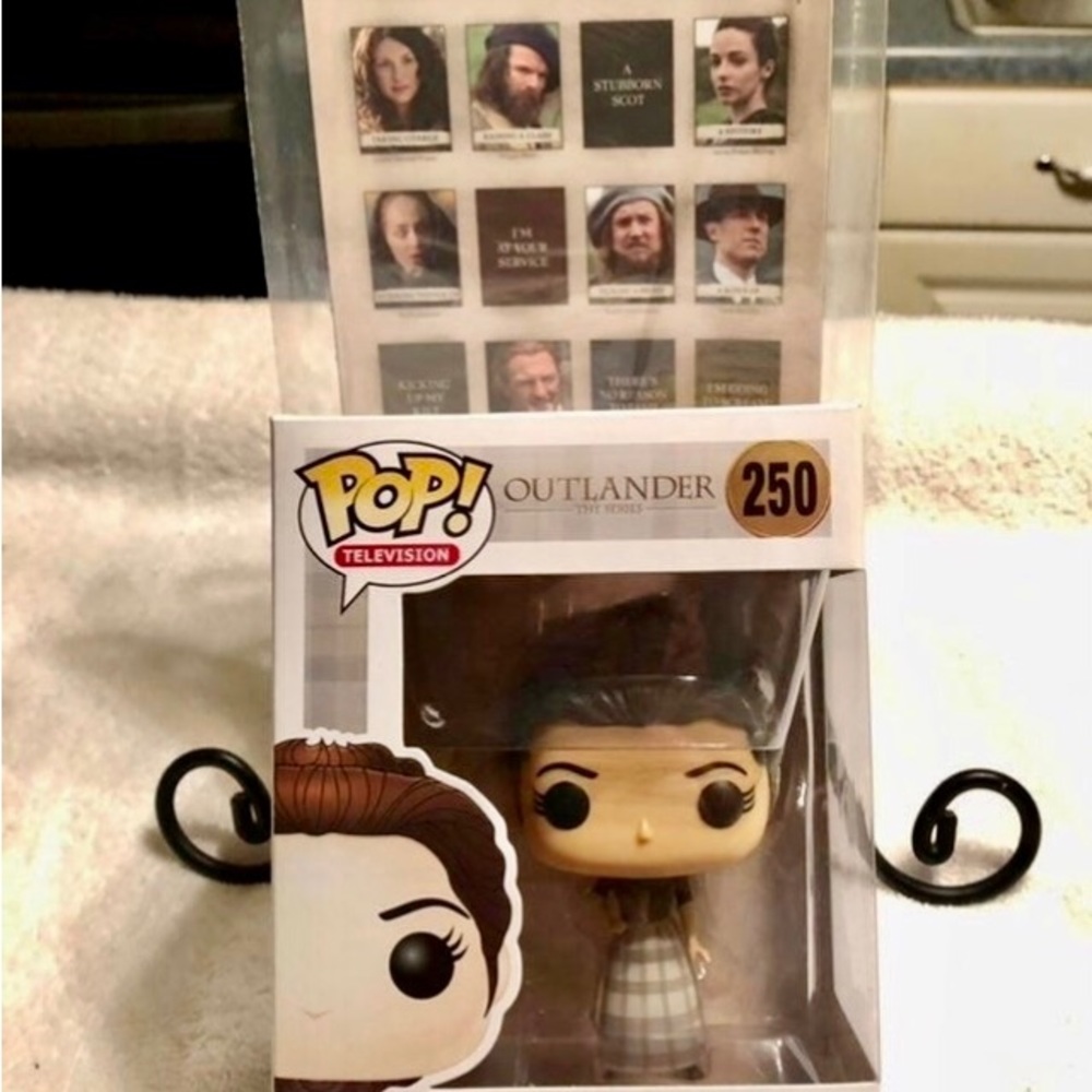 Funko Pop Outlander Claire Randall VALUTED Figure